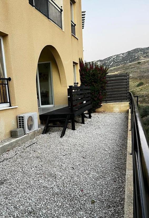 Hillview Apartment Peyia Esterno foto