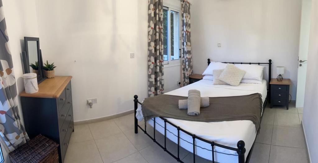 Hillview Apartment Peyia Esterno foto