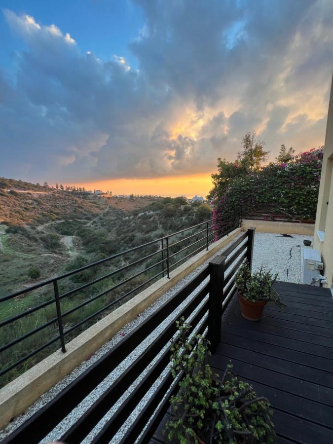 Hillview Apartment Peyia Esterno foto